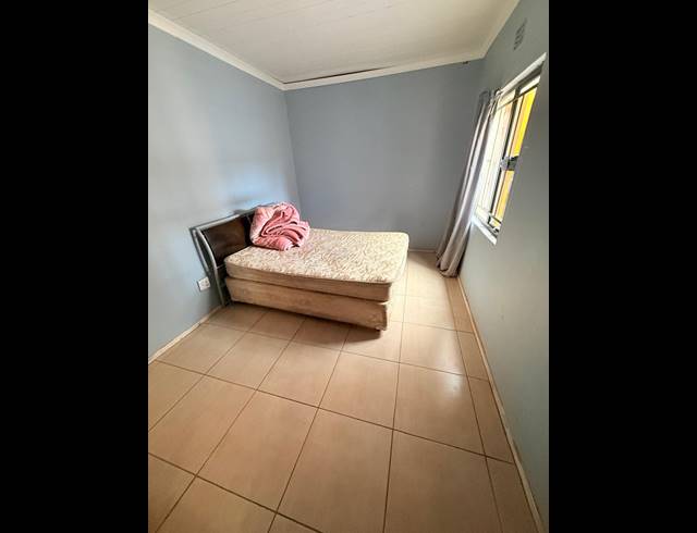 3 BEDROOM HOUSE FOR SALE IN NOMZAMO